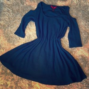Peek shoulder flowing teal half sleeve dress